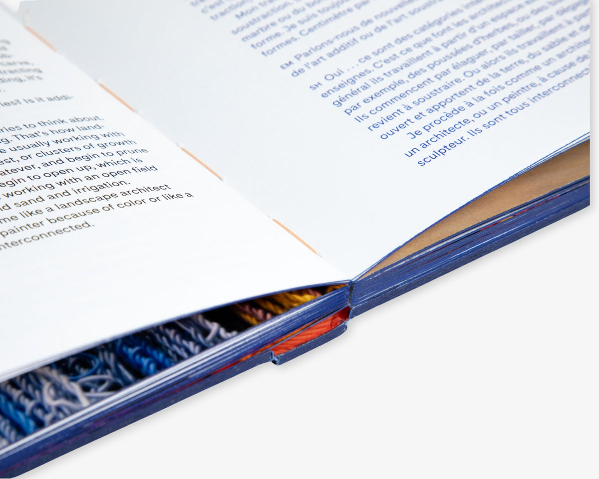 Sheila Hicks: Radical Vertical Inquiries by Frauke V. Josenhans (Editor), Sheila Hicks (Artist), Enrico Martignoni (Foreword)