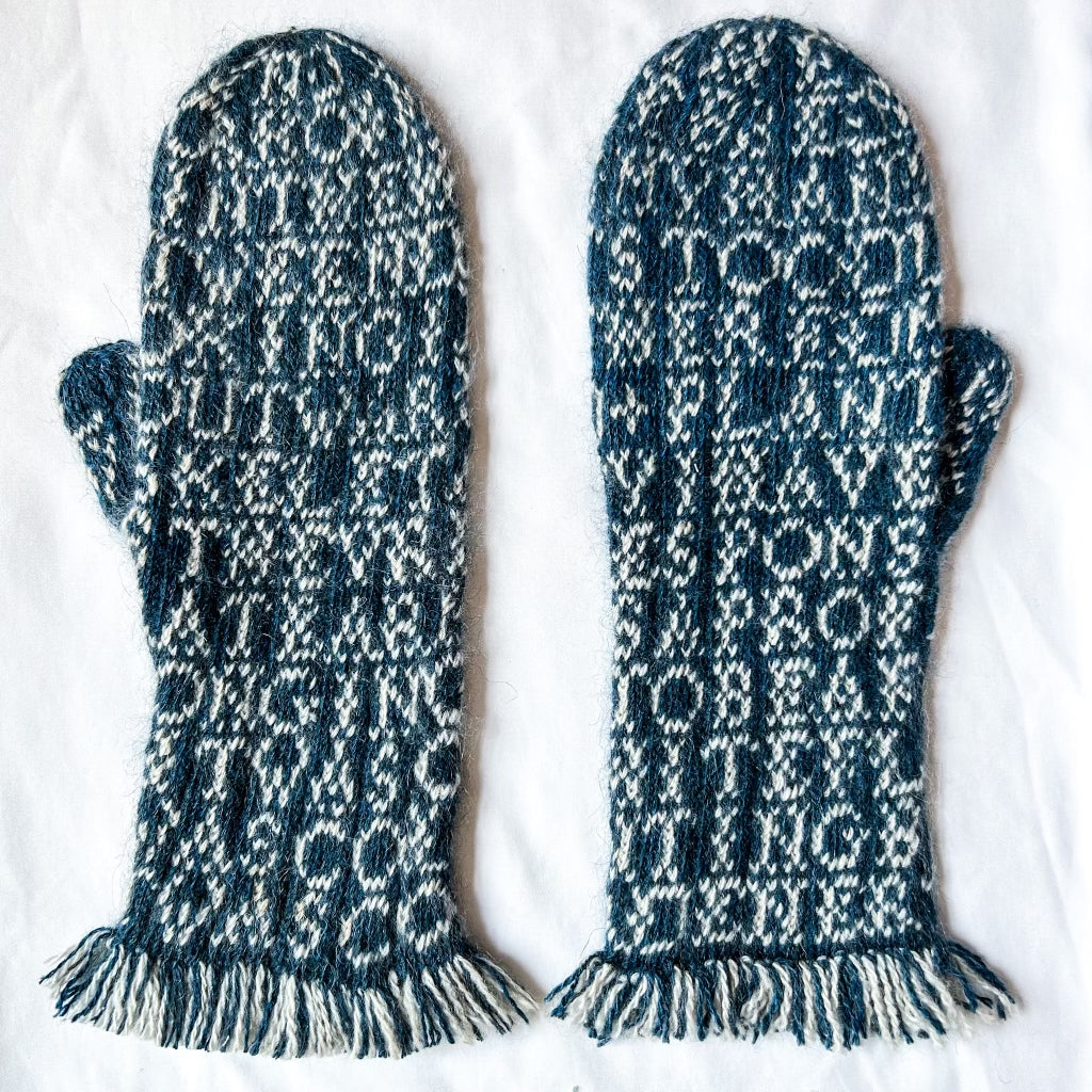 Poetry Mittens Knitting Pattern
