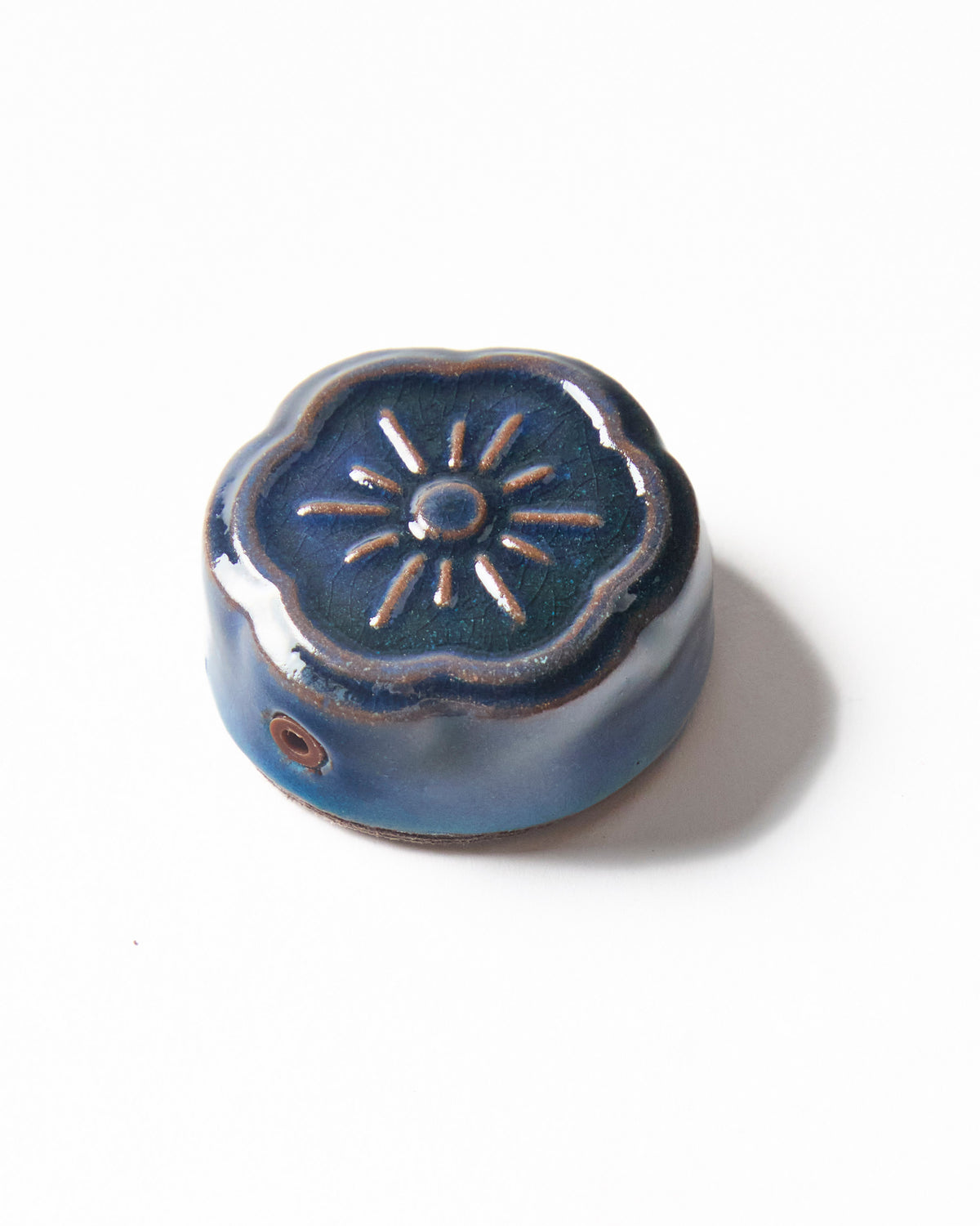 Large Magnetic Needle Minder with Needle Polisher by Cohana