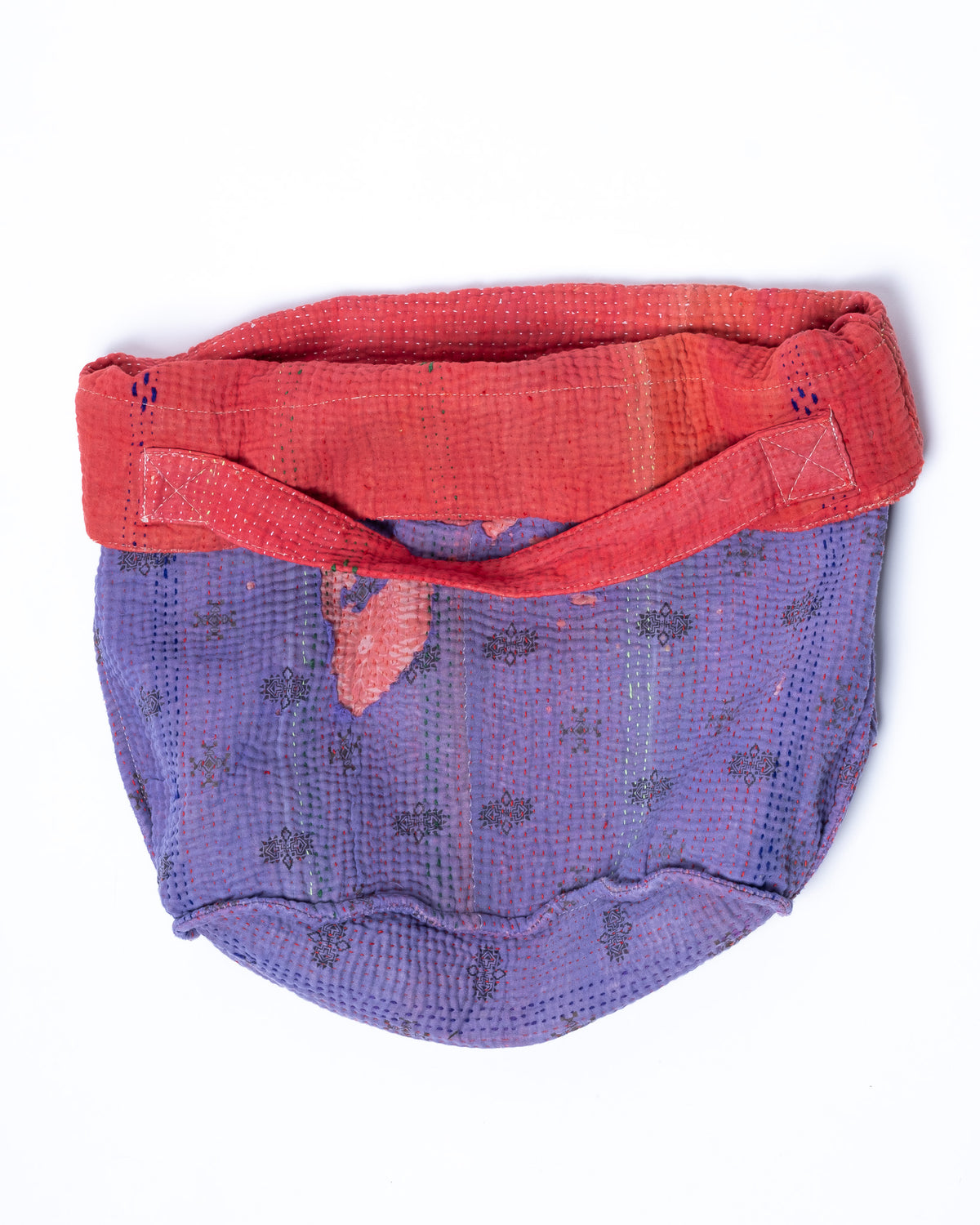 Kantha Round Tote by MiiThaaii