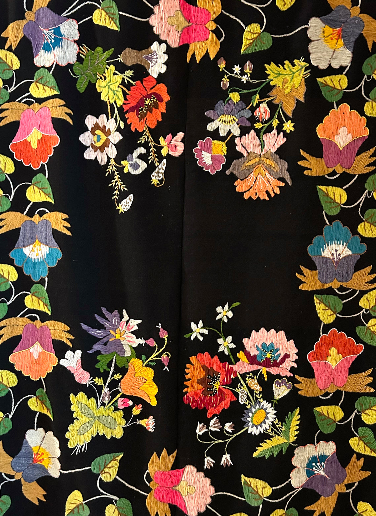 Estonian Muhu Embroidery - World Embroidery Series IV