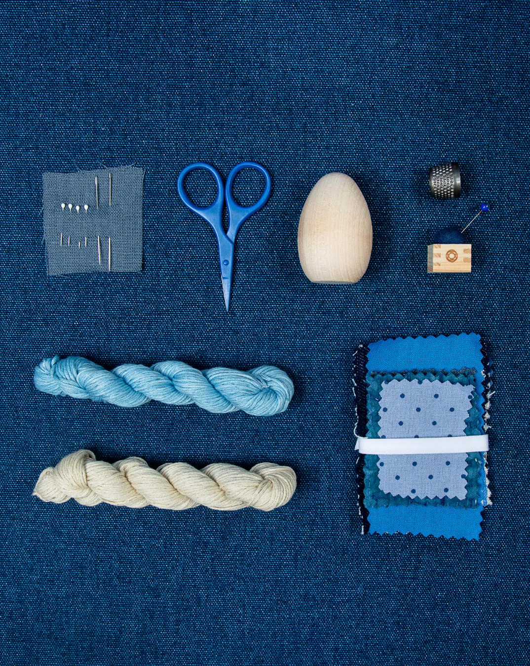 Antique sewing box: Dot