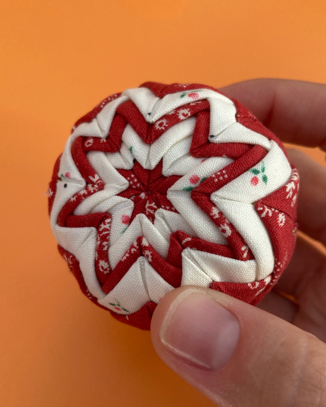 Pennsylvania Dutch Quilted Ball: Hand Sewn Quilting Series IV