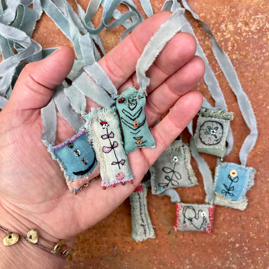 Kata Golda Trunk Show