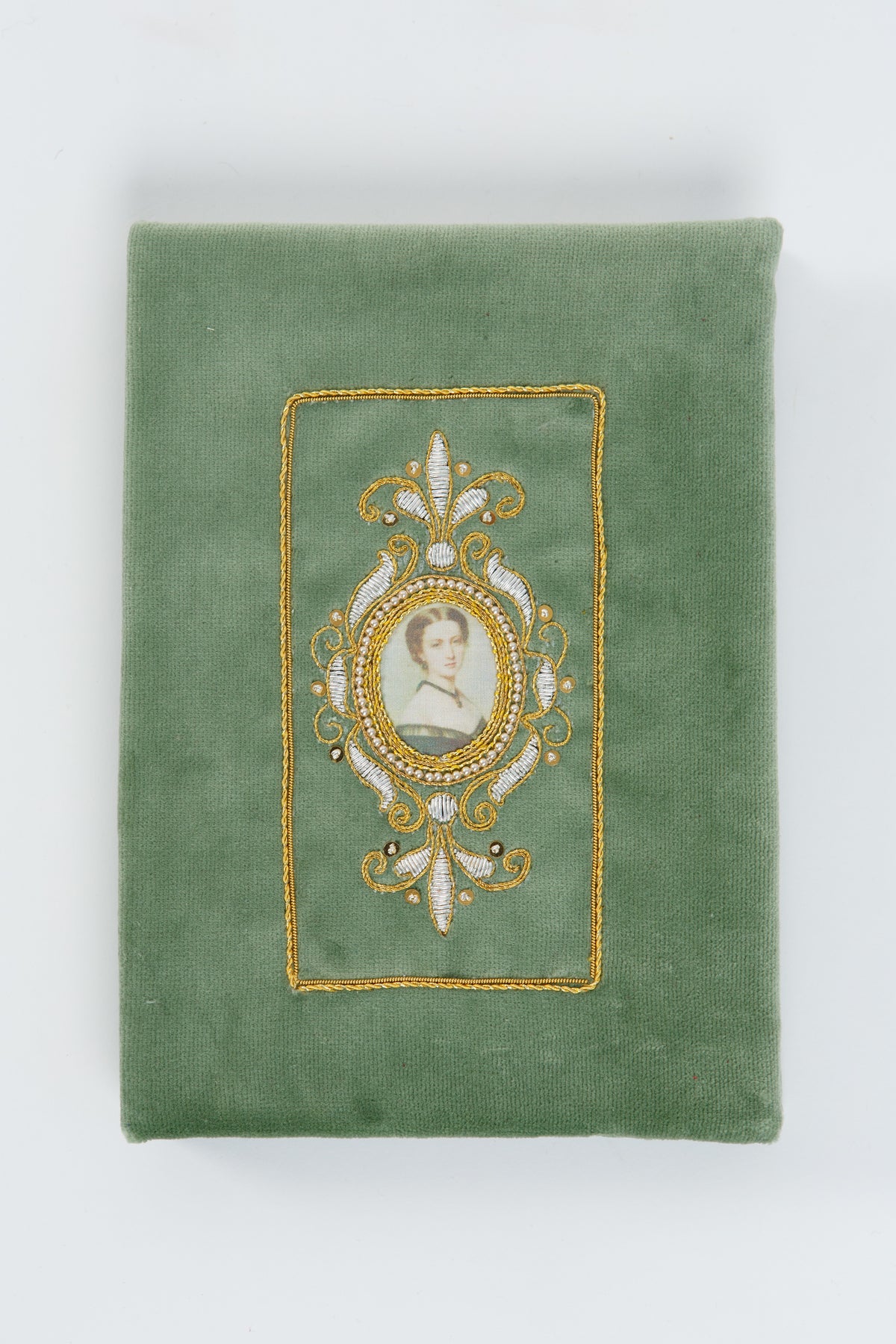 Goldwork Embroidery - World Embroidery Series IV