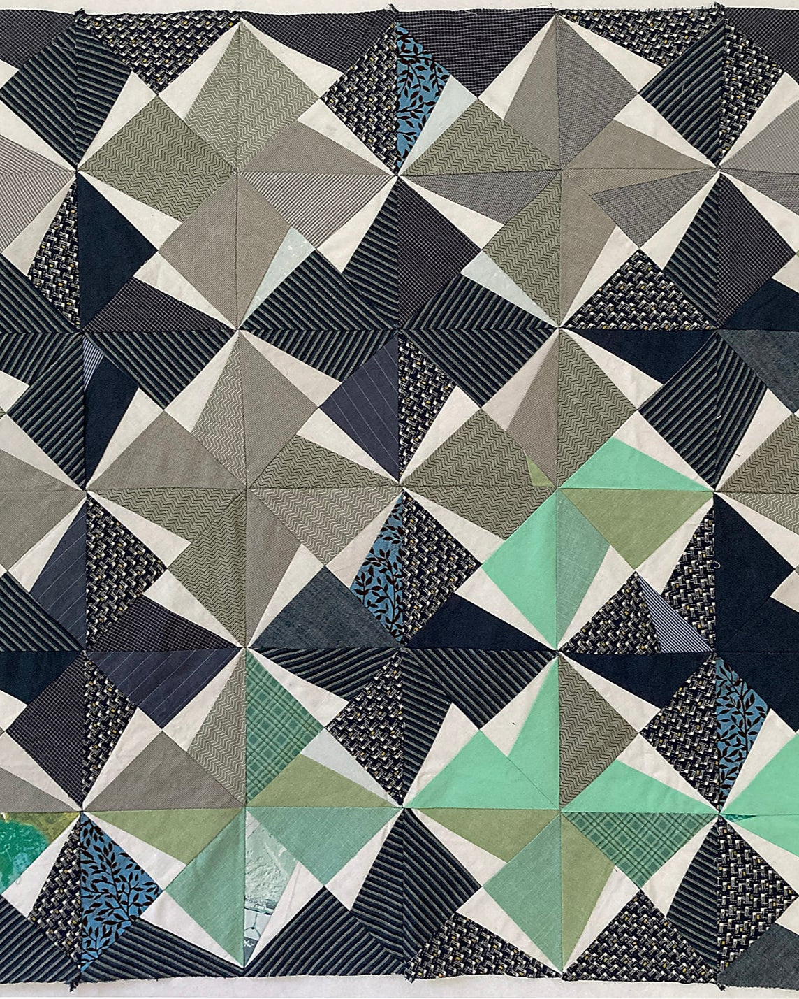 Foundation Piecing with Scraps and Strings: Hand Sewn Quilting Series IV